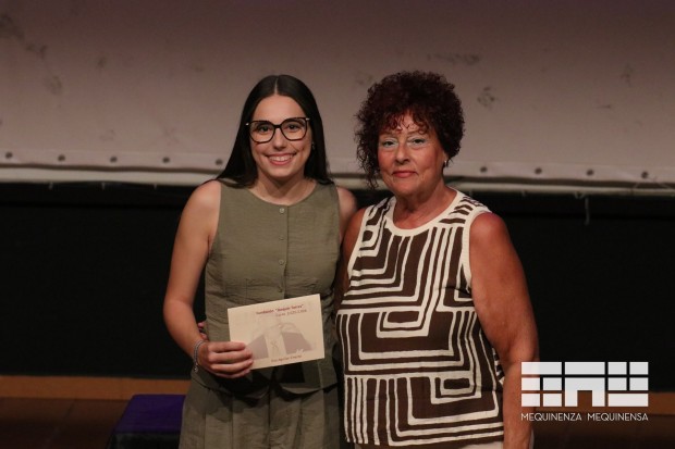 XXXIII Becas Torres